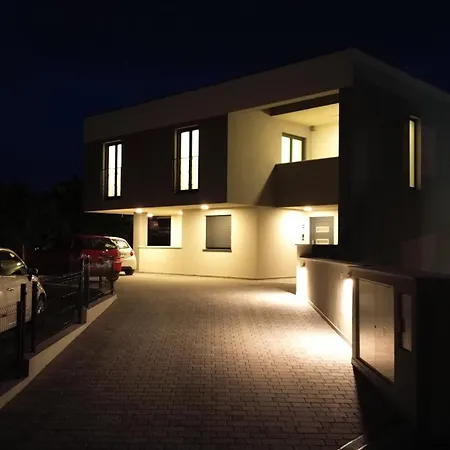 דירה Luxury Mirjana פולה