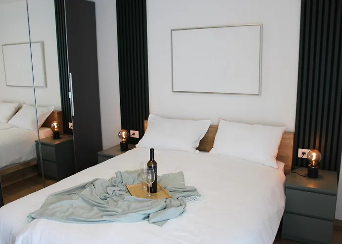 Luxury Mirjana